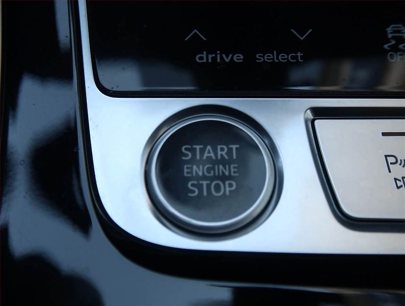 Audi Q7 (2023) 60 TFSI e - fotka 20 z 26