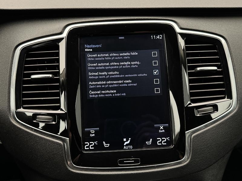 Volvo XC90 D5 AWD INSCRIPTION AUT CZ - fotka 28 z 36