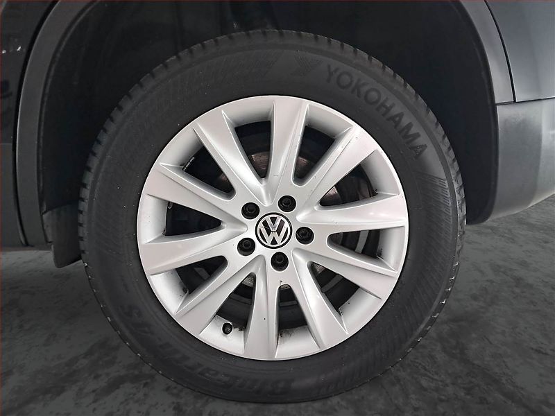 Volkswagen Tiguan (2009) 2.0 TDI, 4X4, Navi, Xenony - fotka 15 z 20