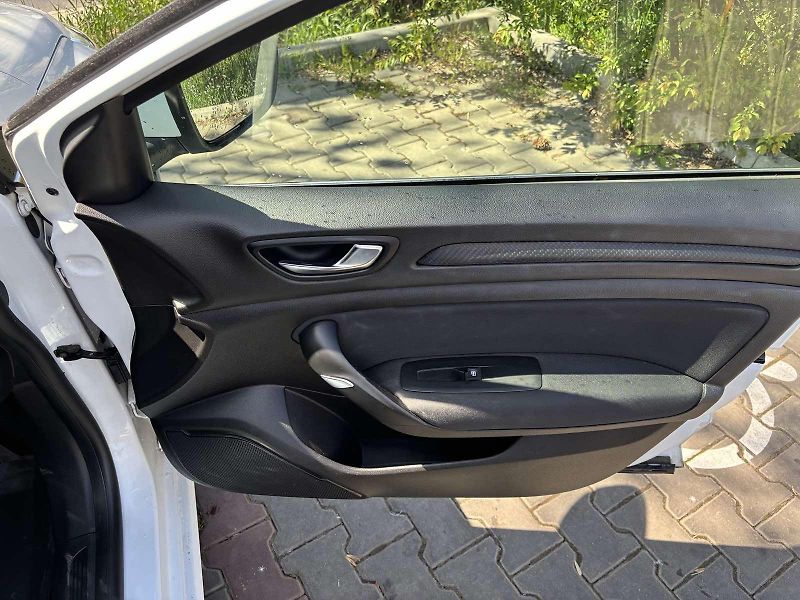 Renault Mégane (2019) RENAULT MEGANE Zen čtvrté gene - fotka 4 z 18