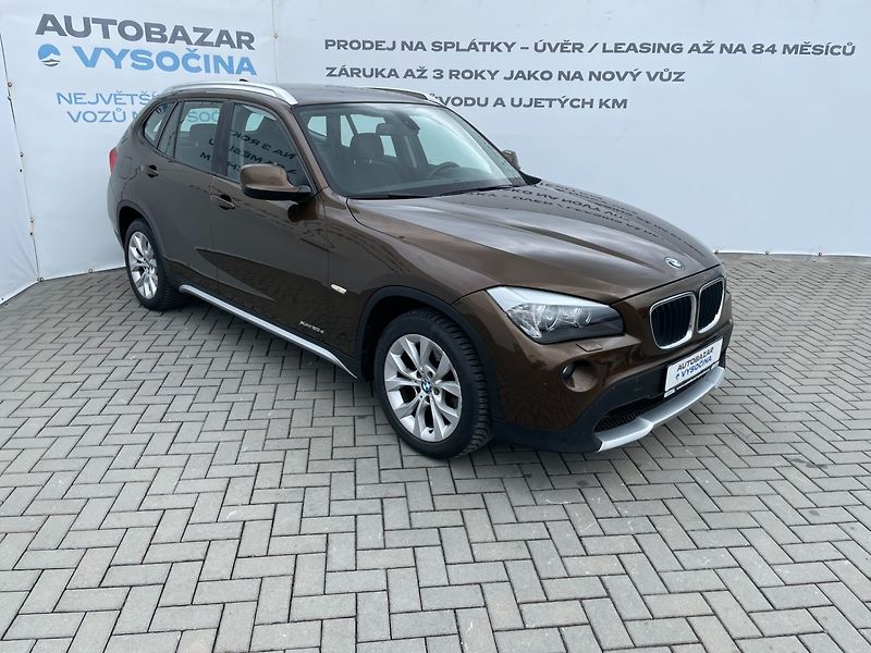 BMW X1 (2011) xDrive 2.0D 130kW 4x4 ČR Bixen - fotka 3 z 28