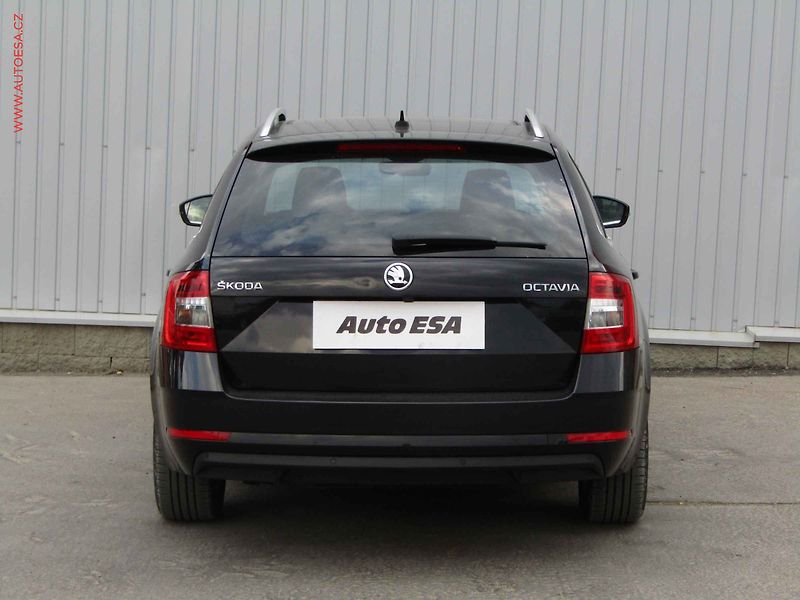 Škoda Octavia (2017) 1.6TDi, Style, DSG - fotka 5 z 25