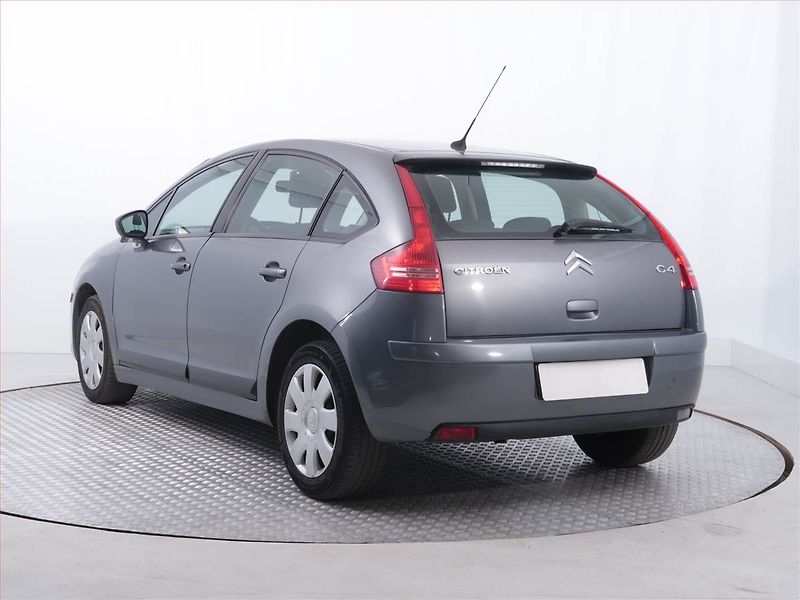 Citroën C4 (2010) 1.4 16V, po STK, levný provoz - fotka 4 z 15