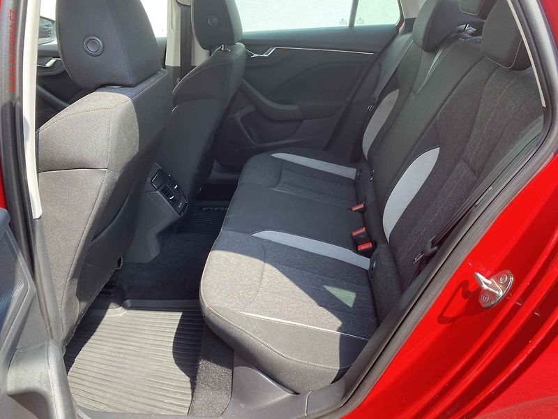 Škoda Scala (2023) 1.5 TSi, 1.maj,ČR, Style, LED - fotka 10 z 19