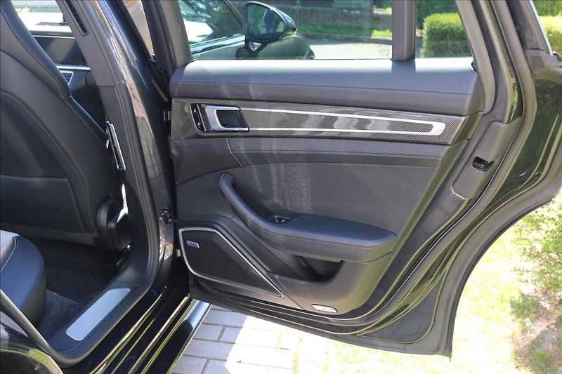 Porsche Panamera 2,9 343KW, DPH, ČR,4 E-HYBRID - fotka 51 z 77