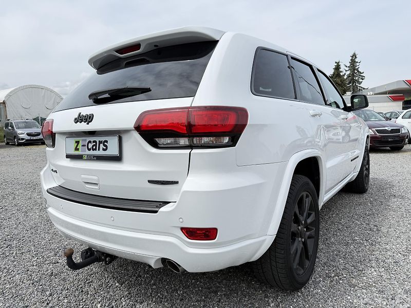 Jeep Grand Cherokee 3.0CRDi 4x4 NIGHT EAGLE 184kW - fotka 5 z 19