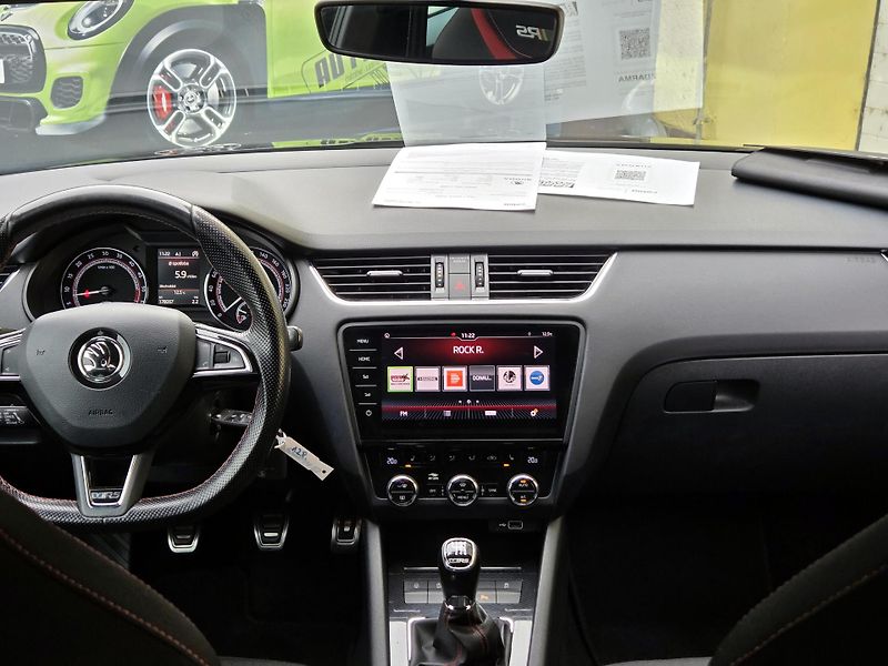 Škoda Octavia TDi RS,CEBIA *SERV.KNÍŽKA*  - fotka 35 z 48