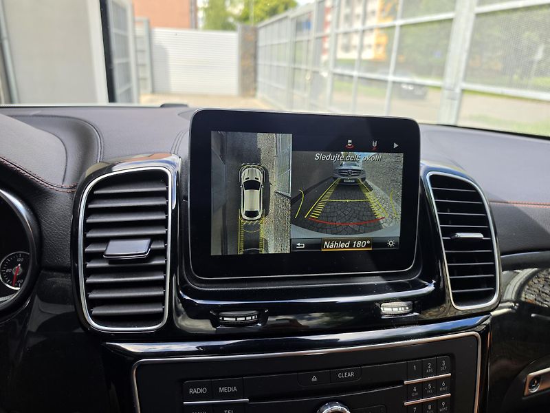Mercedes-Benz GLE 350CDI 4-MATIC AMG  - fotka 17 z 18
