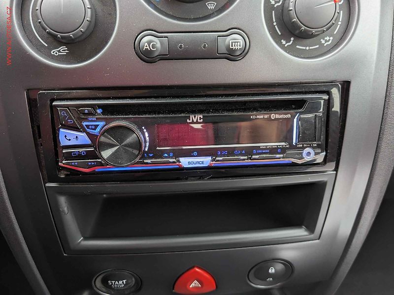 Renault Mégane (2008) 1.6 16V, ČR, AC, park.asist - fotka 11 z 14