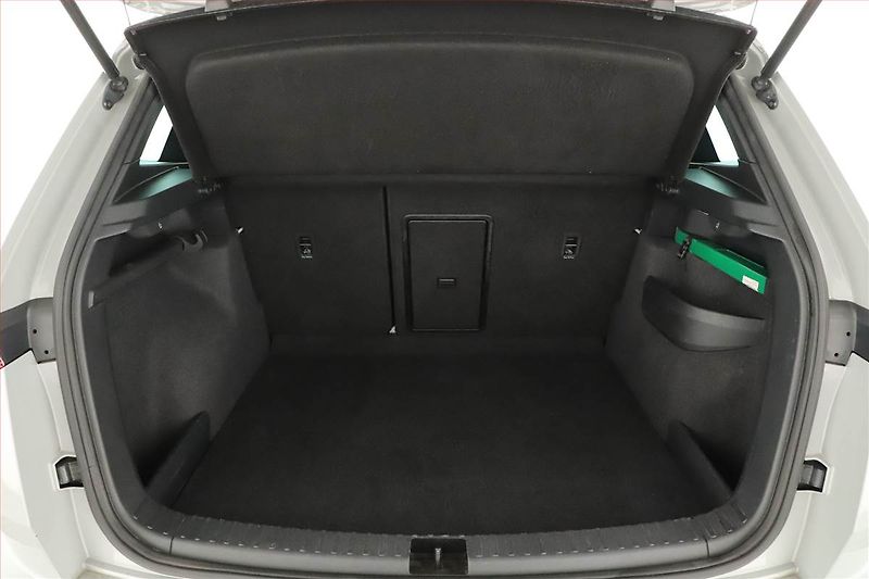 Škoda Karoq (2022) Sportline 2.0 TDI - fotka 11 z 23