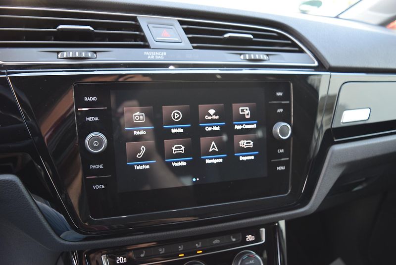 Volkswagen Touran (2018) 1.4TSI 110kw R-line NAVI LED - fotka 29 z 50
