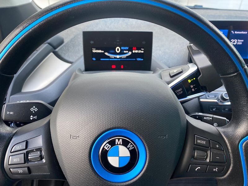 BMW i3 (2021) 120 Ah 2021 - fotka 9 z 19