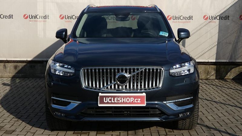 Volvo XC90 B5 AWD Plus Bright 7 míst - fotka 2 z 26