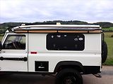 Land Rover Defender 2,5 110 Hard Top - náhled 21