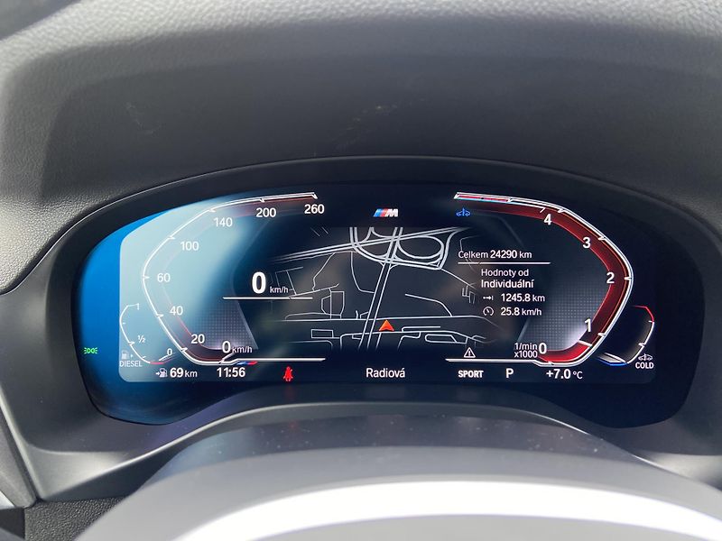 BMW X4 20d 140kW 8AT XDrive M-Paket - fotka 16 z 25