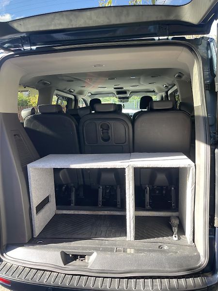 Ford Tourneo Custom (2018) - fotka 6 z 12
