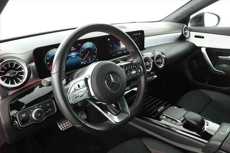 Mercedes-Benz CLA (2021) 200 - fotka 19 z 21