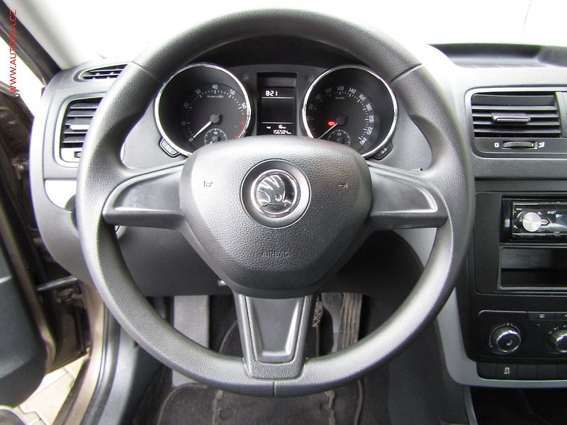 Škoda Yeti (2014) 1.2 TSI, Active - fotka 15 z 16