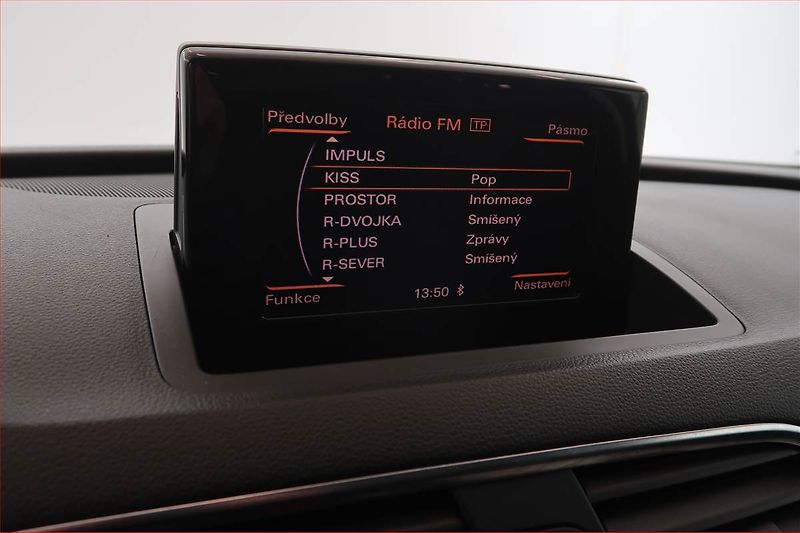 Audi Q3 (2012) 2.0 TDI, Xenony, Tempomat - fotka 12 z 17