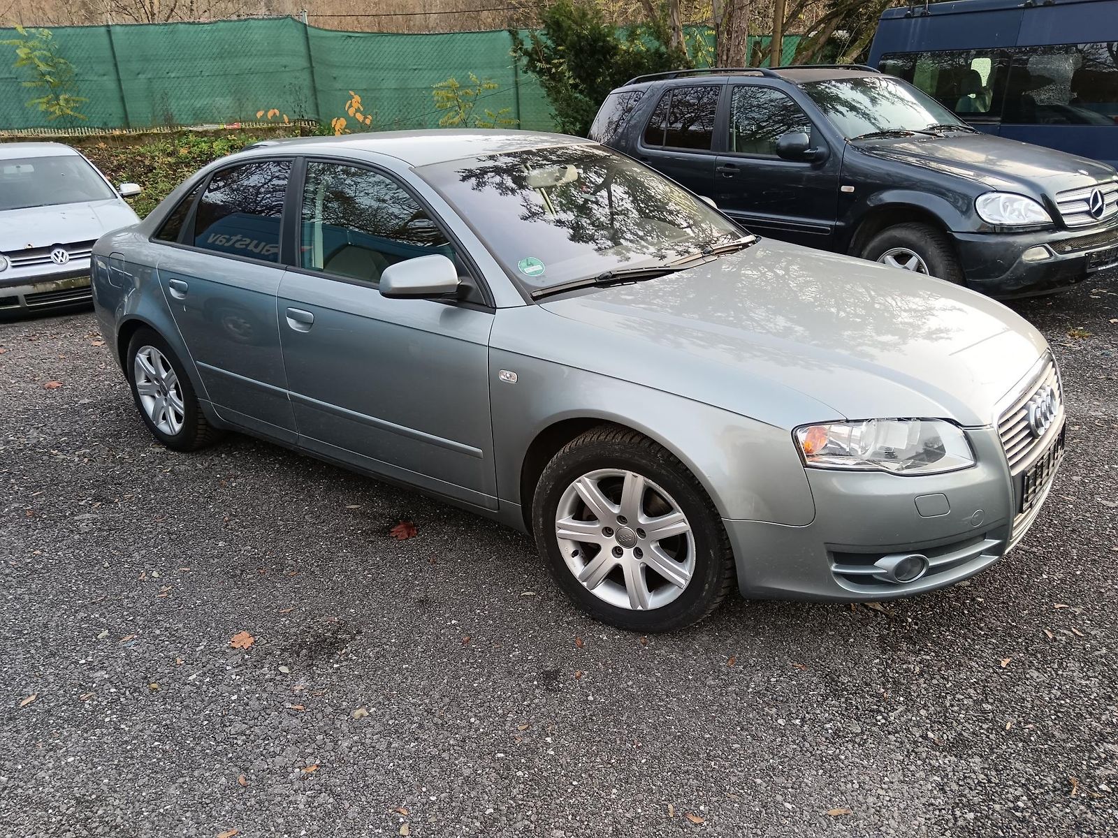 Audi A4  85 KW klima výhřev 