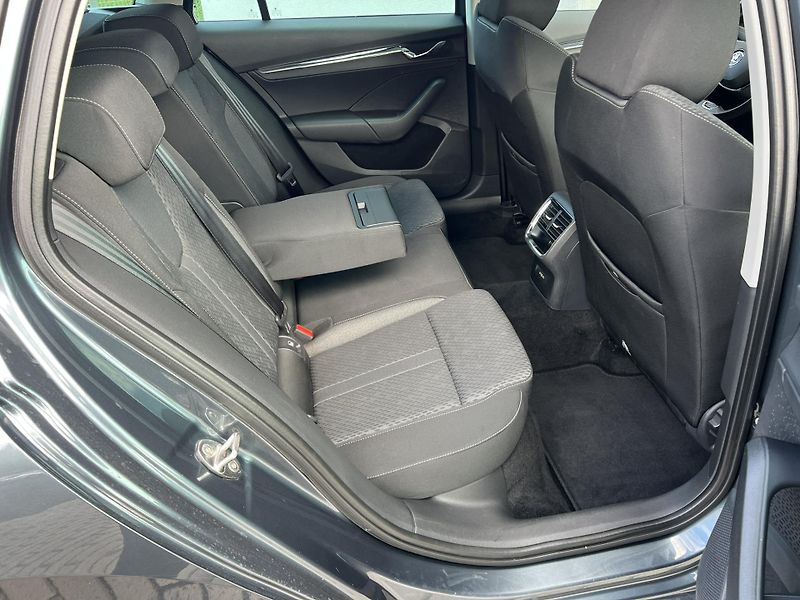 Škoda Octavia (2021) 1.5TSI 110kW STYLE 1MAJITEL ČR - fotka 10 z 22