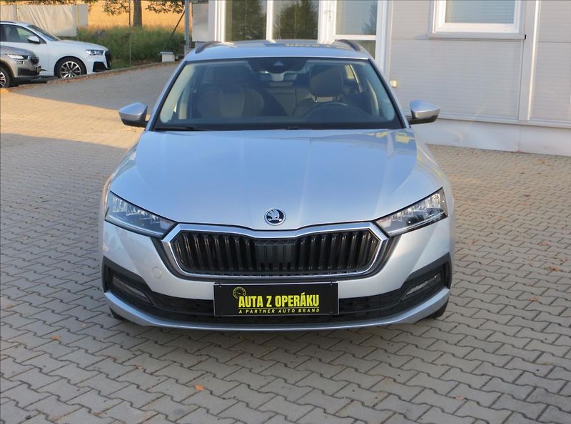 Škoda Octavia 2,0 TDI 85kW Ambition ČR - fotka 2 z 27