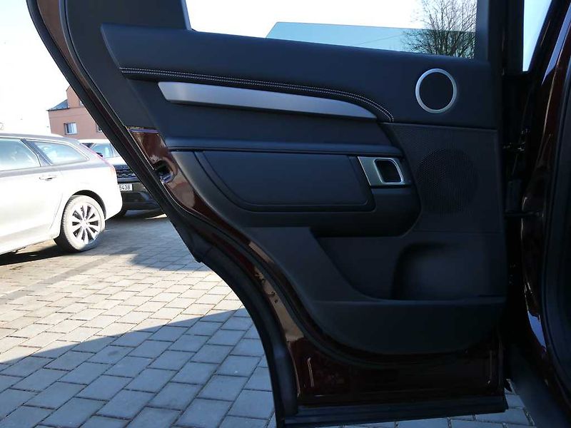 Land Rover Discovery 5 3,0 Gemini D350 - fotka 17 z 44