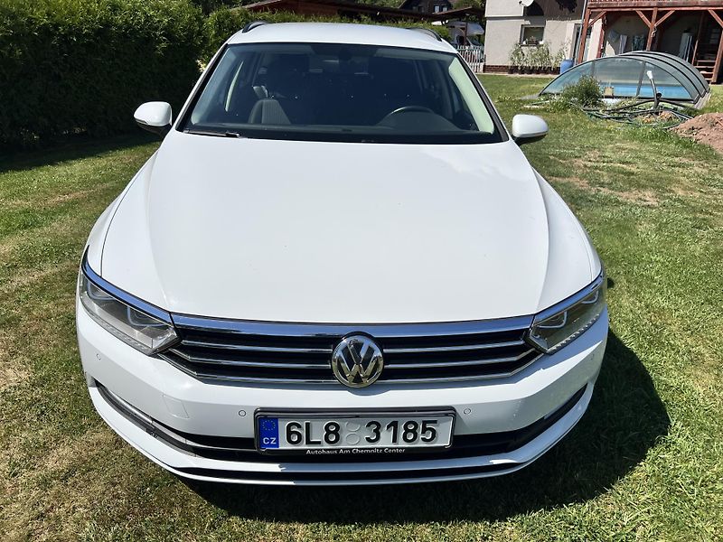 Volkswagen Passat 1.4TSI 92KW,NAVI,LED,ALU - fotka 2 z 44