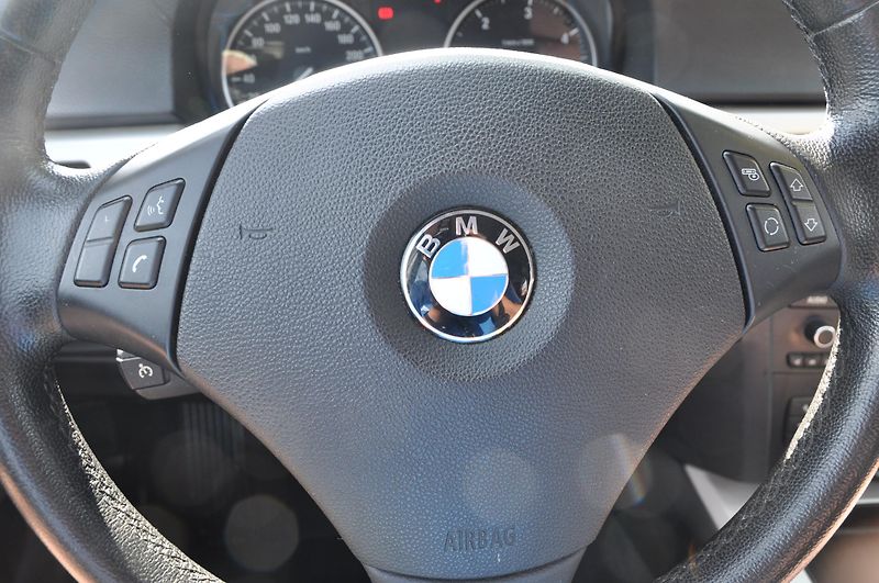 BMW Řada 3 318d 105kW KOMBI - fotka 10 z 18