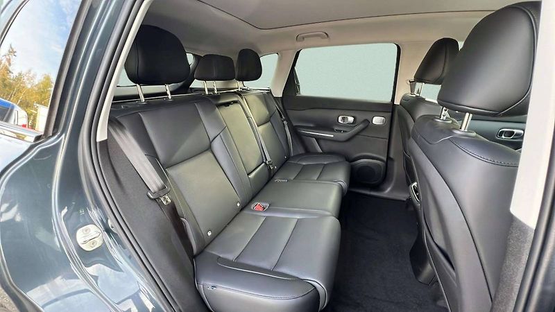 Leapmotor C10 (2025) Design 81,9 kWh AWD/172078 - fotka 31 z 40