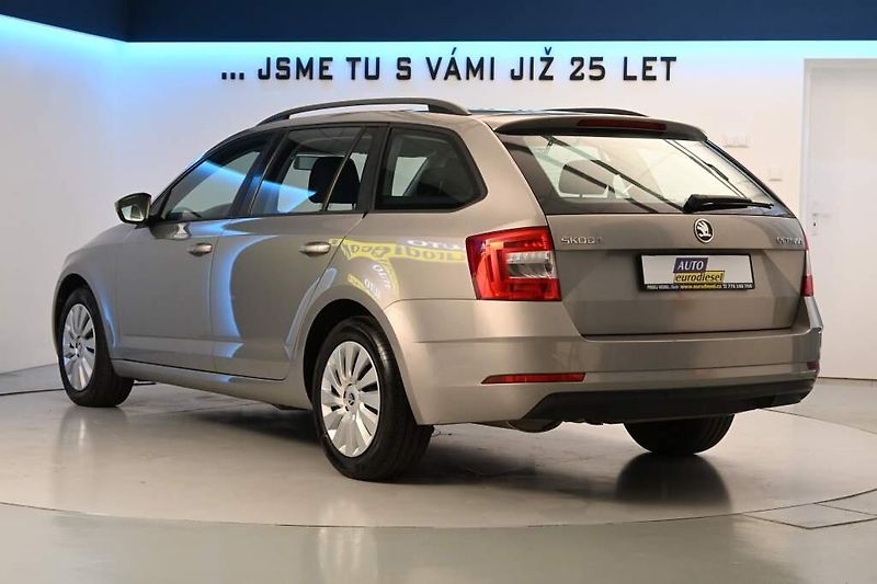 Škoda Octavia (2019) 1.5 ACTIVE 110 KW TSI - fotka 7 z 20