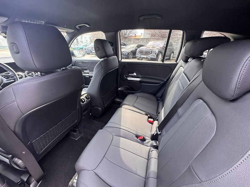 Mercedes-Benz GLB (2026) 200 d 4MATIC - fotka 12 z 22