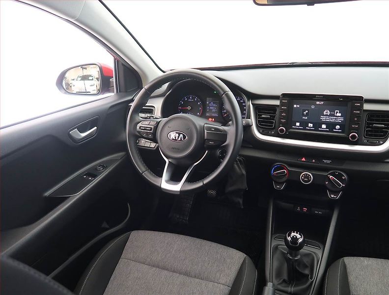Kia Stonic (2020) 1.25 CVVT, Serv.kniha - fotka 7 z 17