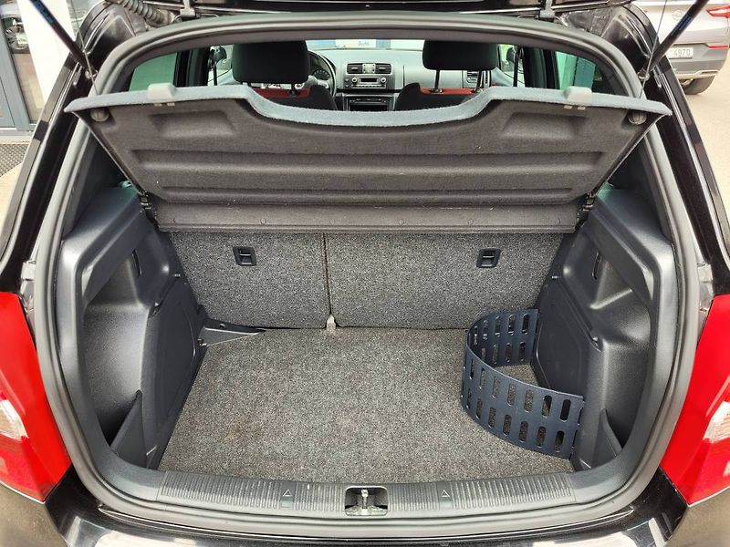 Škoda Fabia 1.2 TSI Monte Carlo - fotka 16 z 30