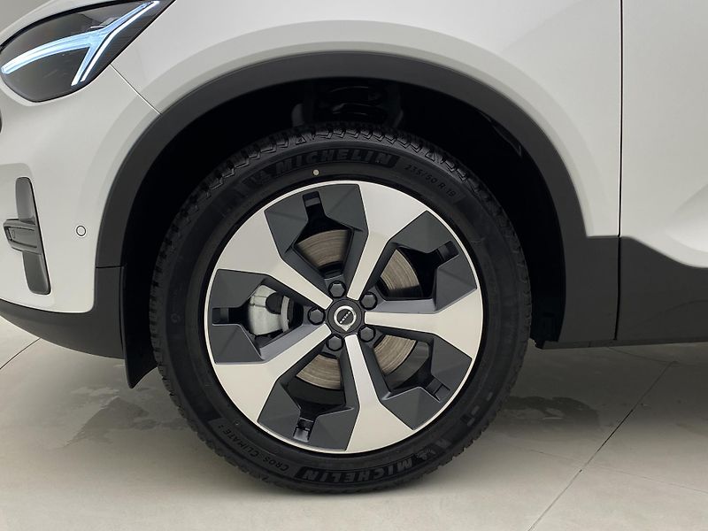 Volvo XC40 (2026) B3 AUT DARK ULTRA  - fotka 18 z 60