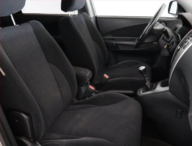 Hyundai Tucson (2009) 2.0 CRDi, 4X4 - fotka 9 z 17
