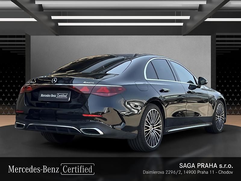 Mercedes-Benz Třídy E 220 d 4MATIC AMG Line Panorama - fotka 4 z 18