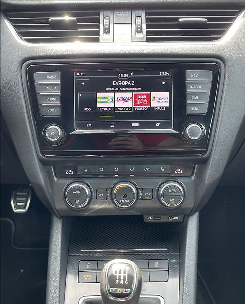 Škoda Octavia 2,0 TDI RS135kw Challenge - fotka 15 z 23