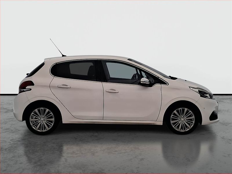 Peugeot 208 (2015) 1.6 BlueHDi, Serv.kniha, Navi - fotka 6 z 19
