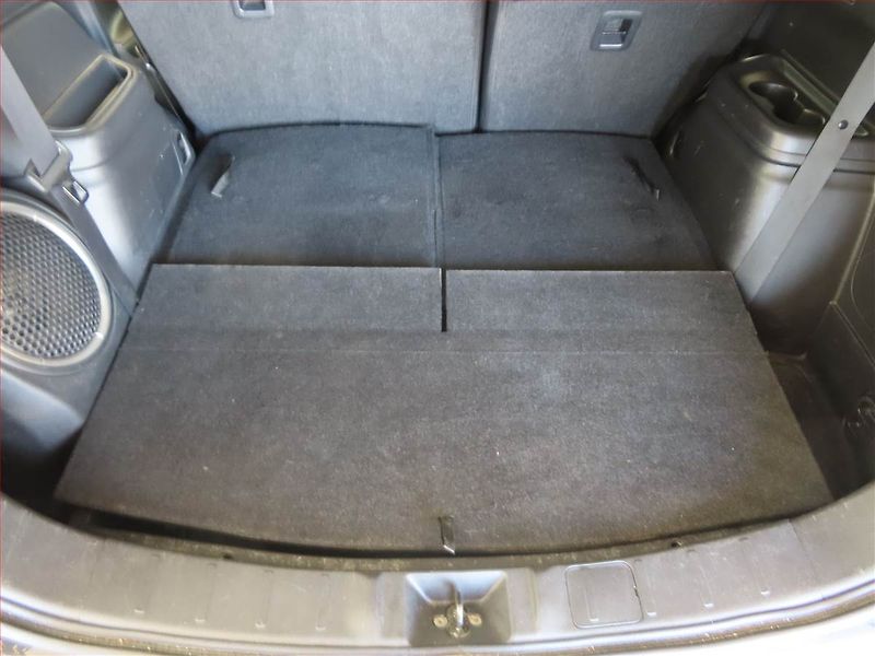 Mitsubishi Outlander (2014) 2.2 DI-D, 4X4, 7 míst, Navi - fotka 13 z 16