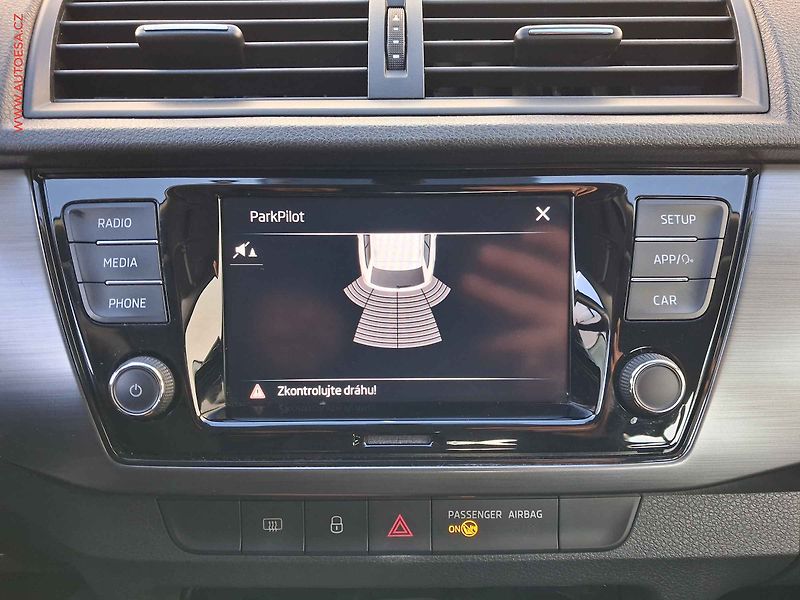 Škoda Fabia (2021) 1.0 TSi, 1.maj,ČR, Style, LED - fotka 17 z 17