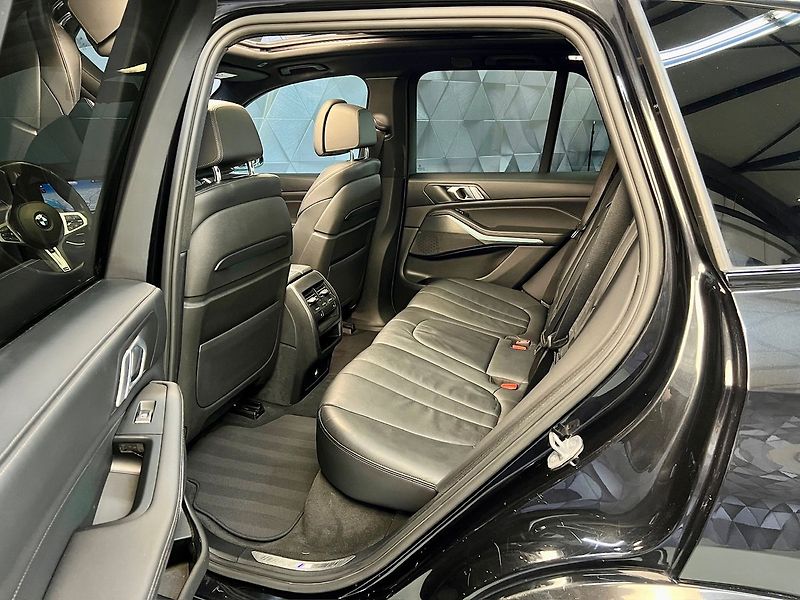 BMW X5 M50i 457KW COMPETITION, VZDUCH - fotka 11 z 31