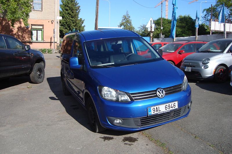 Volkswagen Caddy (2014) 1.6 TDi, Invalid úprava,rampa - fotka 10 z 73