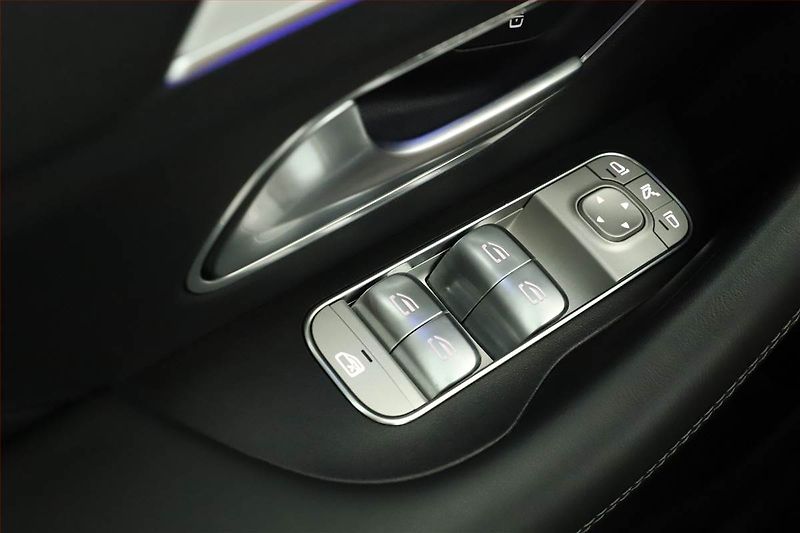 Mercedes-Benz GLE (2023) 450 d 4MATIC - fotka 15 z 21