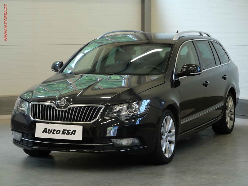 Škoda Superb (2015) 2.0TDI, DSG, xenon - fotka 3 z 20