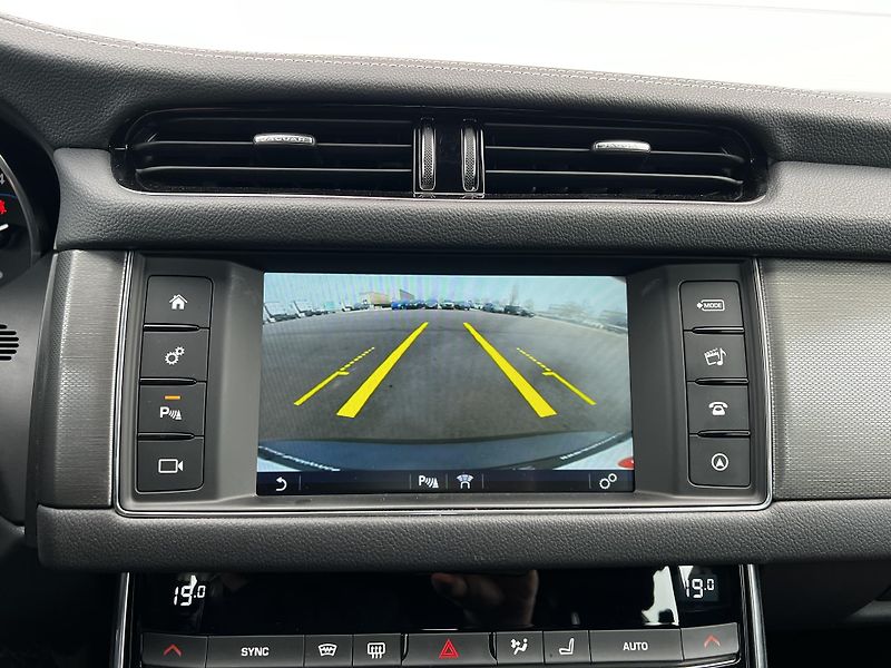Jaguar XF 3.0 Aut. 380HP! S AWD Edition  - fotka 15 z 25