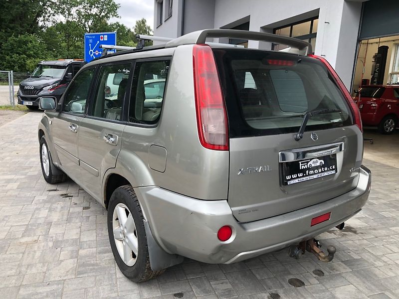 Nissan X-Trail (2005) 2.2 DCi 4x4 - fotka 7 z 24