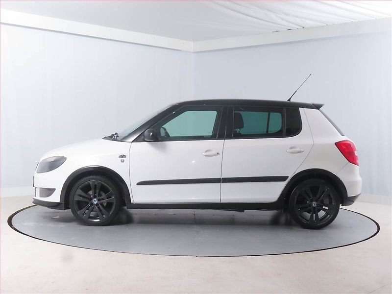 Škoda Fabia (2011) Monte Carlo 1.2 TSI - fotka 3 z 14
