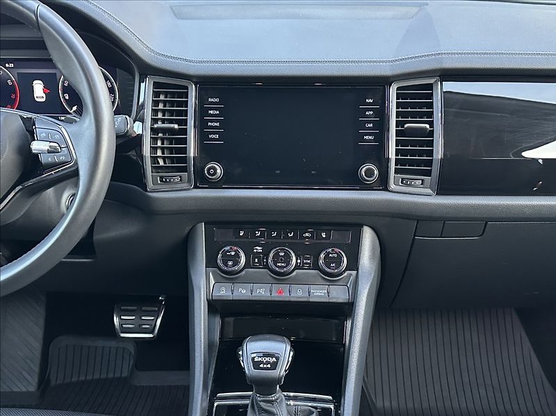 Škoda Kodiaq 2,0 TSI 190PS  L&K DSG 4x4 - fotka 25 z 60