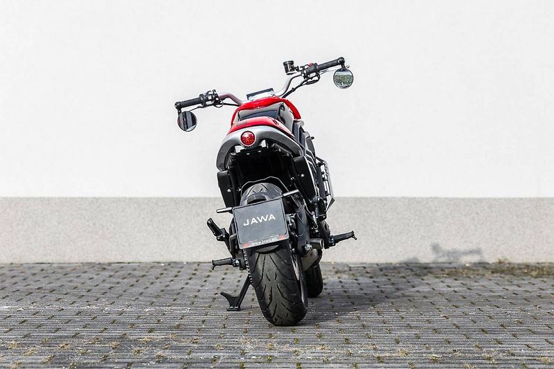 Jawa (2026) 730 Twin - fotka 12 z 18